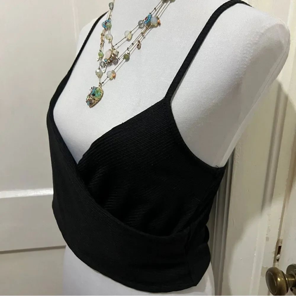 Gaze Cross Wrap Front Black Crop top tank top Women's Large